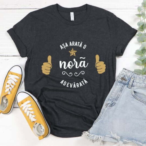 TRICOU PERSONALIZAT ASA ARATA O nora ADEVARATA