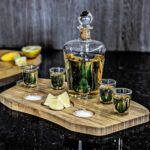 SET CADOU Decantor Tequila de lux 840 ml cu 4 pahare pe suport de lemn