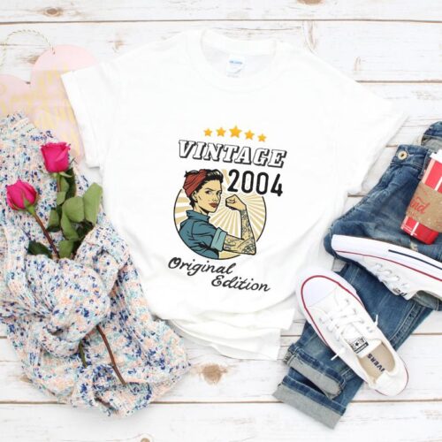 Tricou Personalizat Vintage 2004 Original Edition