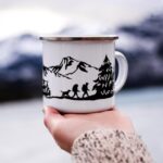 Cana metalica emailata personalizata Drumeție în familie