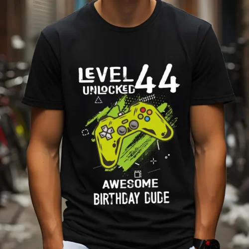 Tricou Personalizat Level 44 Unlocked Awesome Birthday Dude