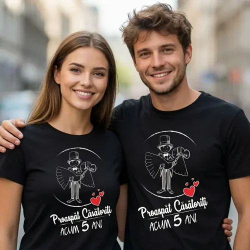 Set Tricouri Cuplu Personalizate – Proaspat Casatoriti acum 5 ani