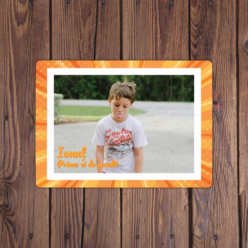 Puzzle Personalizat Magnetic - 63 de piese 13x18 cm o poza cu rama creativa si text PZ038